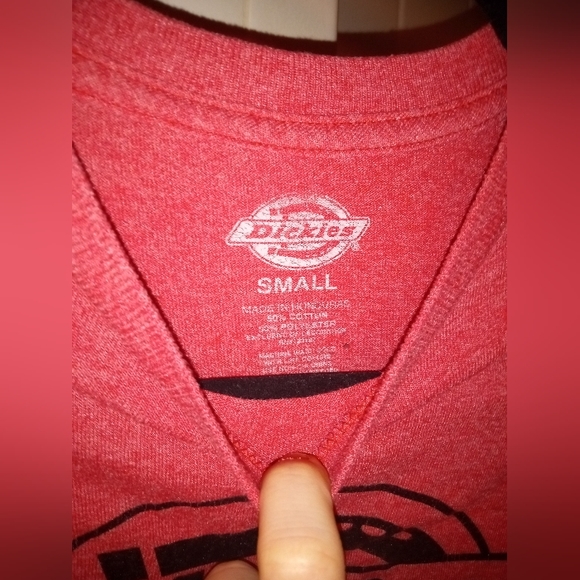 🍄3/$20🍄 sale!! 🩸Dickies cropped top🩸 - Picture 2 of 5